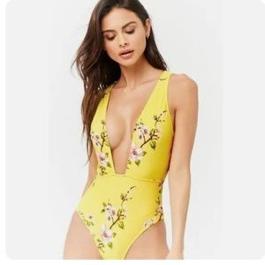 NWT Forever 21 Size XL sexy yellow floral swimsuit